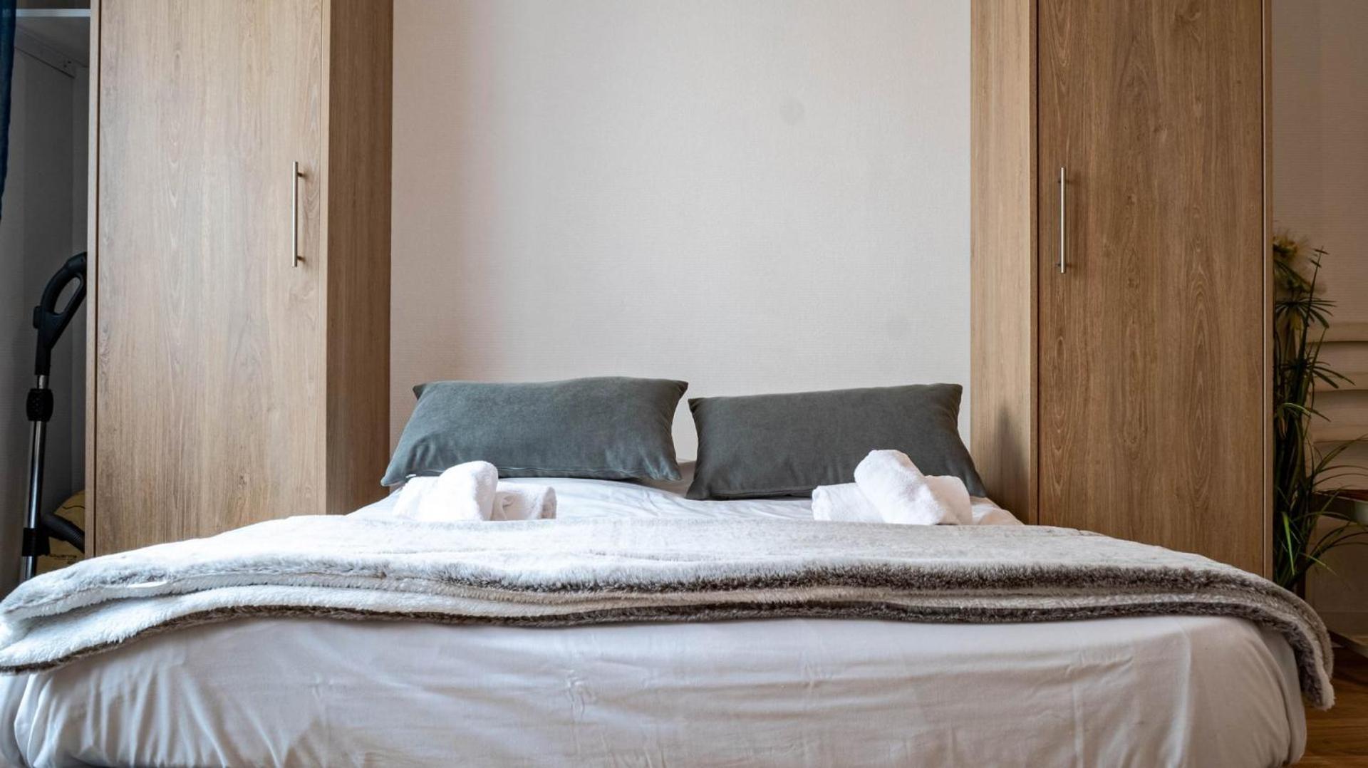 פואטייה Le Petit Hotel - Superbe Studio Entierement Neuf מראה חיצוני תמונה